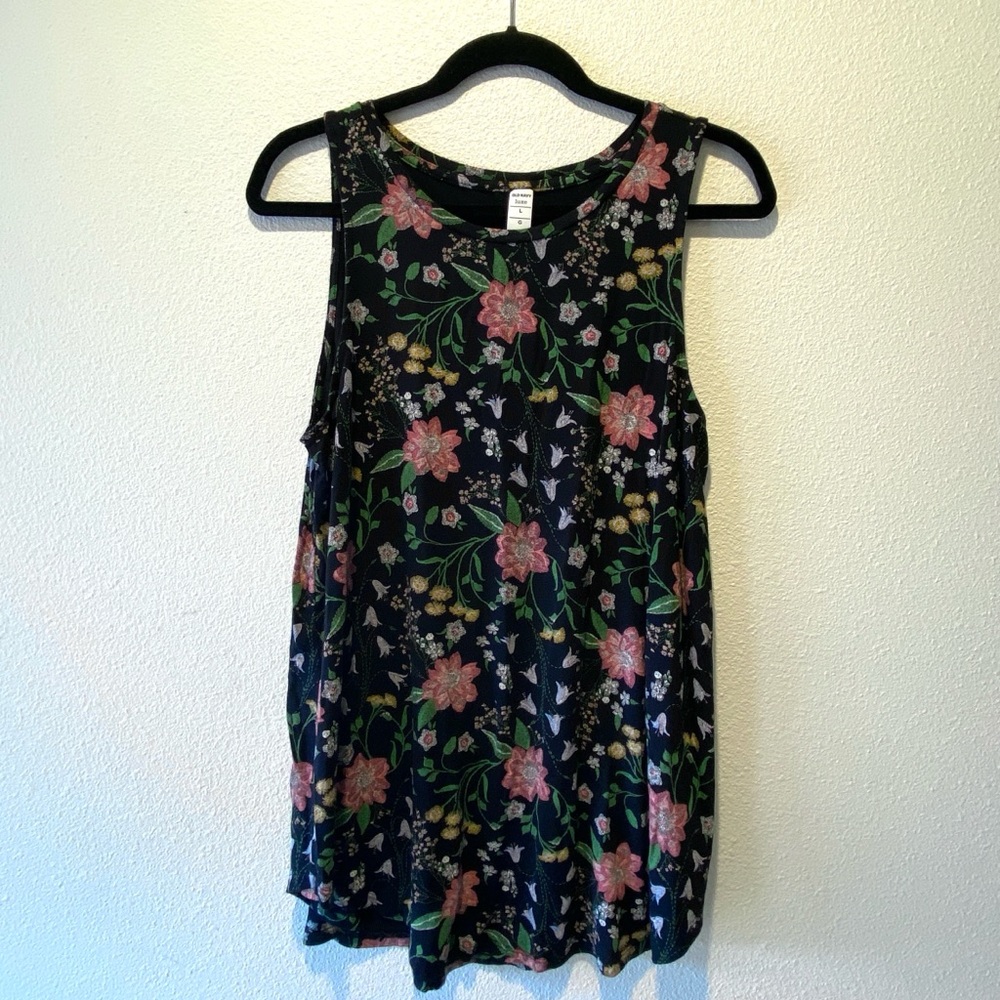 Old Navy Sleeveless Blouse Women’s